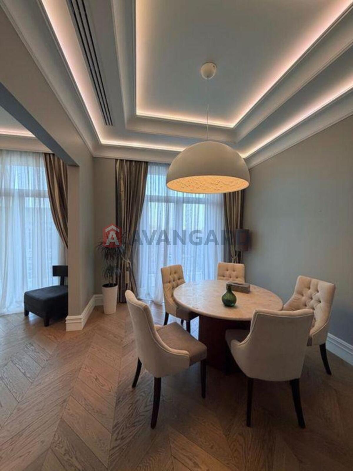 4 ��. ��������, 170/-/30 ��. �., 2/9 ������ ���� 9