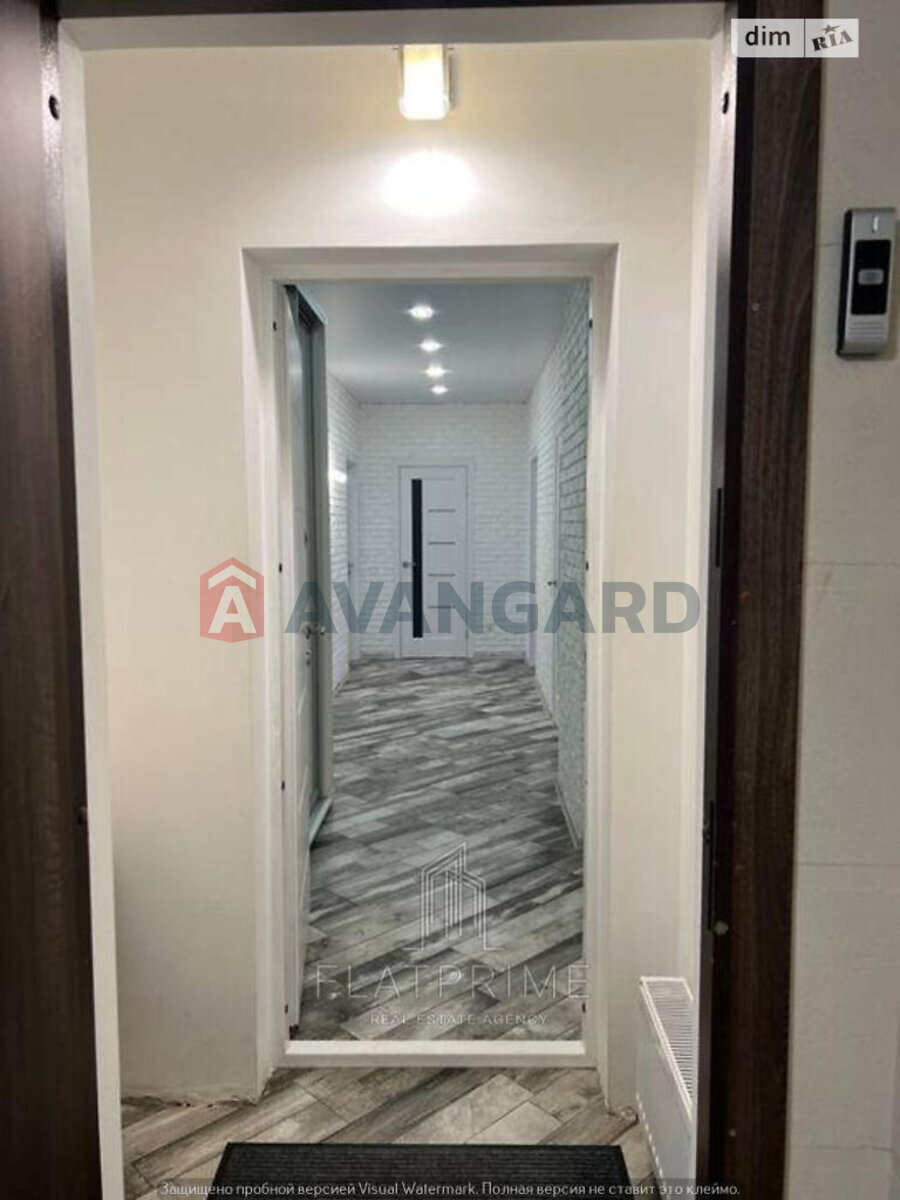 3 ��. ��������, 78/44/14 ��. �., 2/10 ������ ���� 16