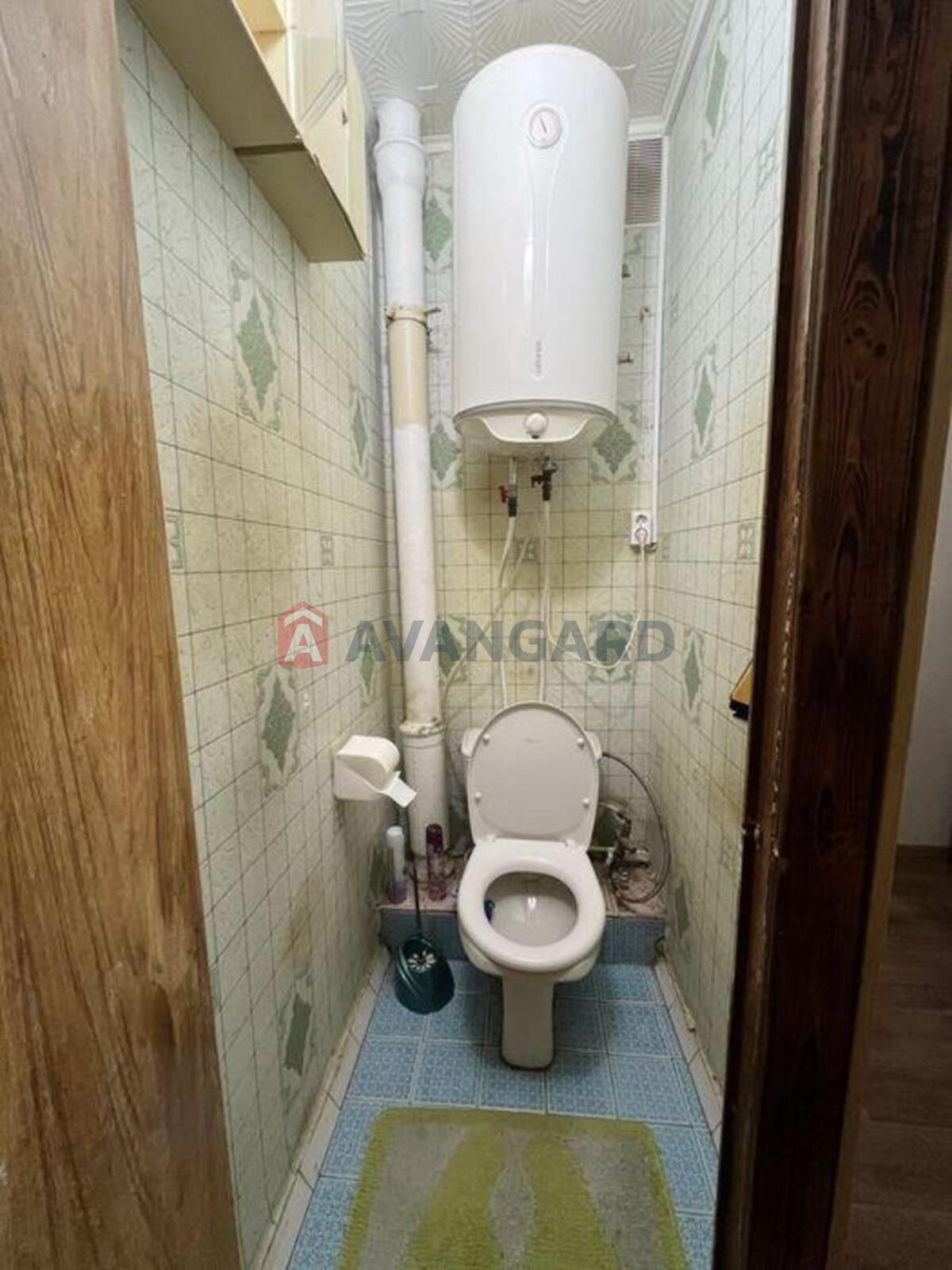 3 ��. ��������, 68/-/7 ��. �., 9/9 ������ ���� 9