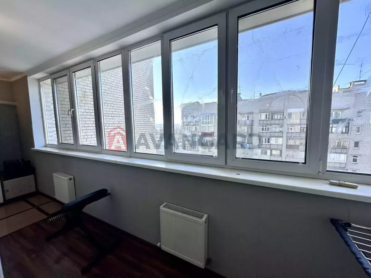 3 ����. ��������, 93/-/30 ��. �., 9/11 ���� ���� 6