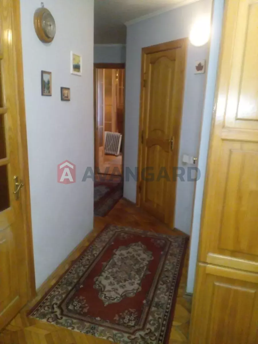 4 ����. ��������, 84/-/17 ��. �., 12/14 ���� ���� 5