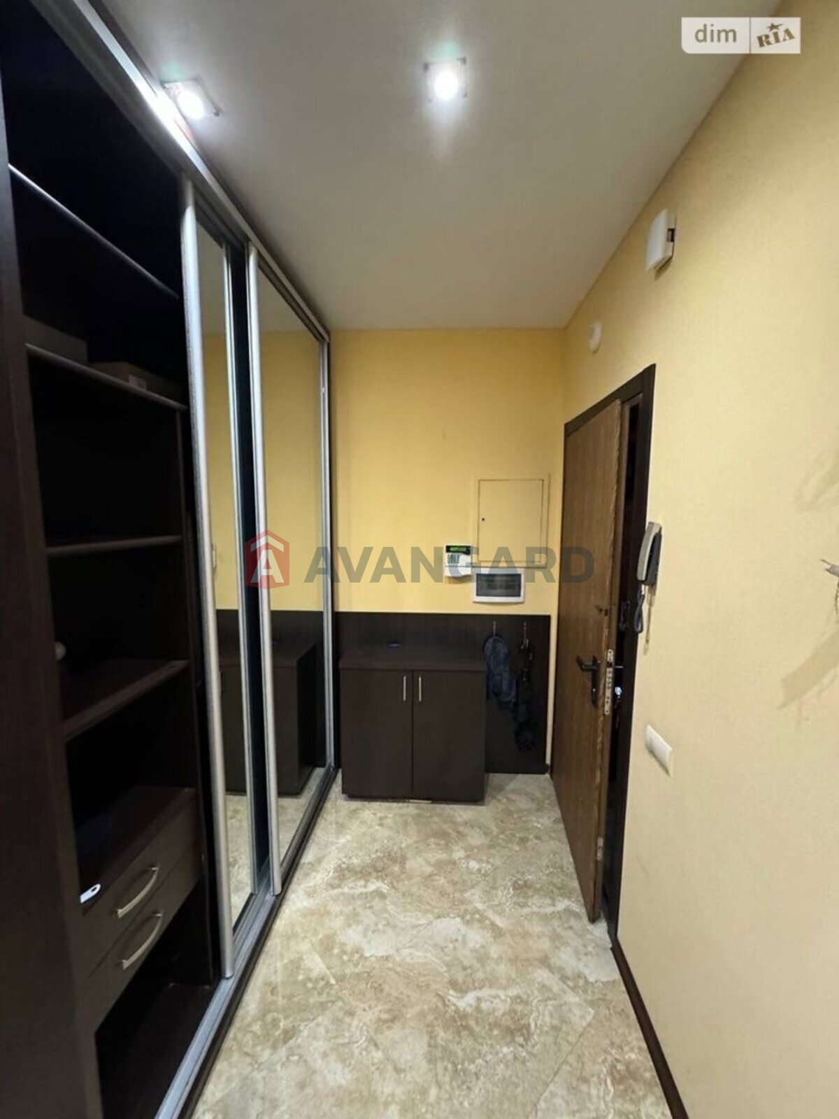 3 . , 119/65/- . ., 3/9   3