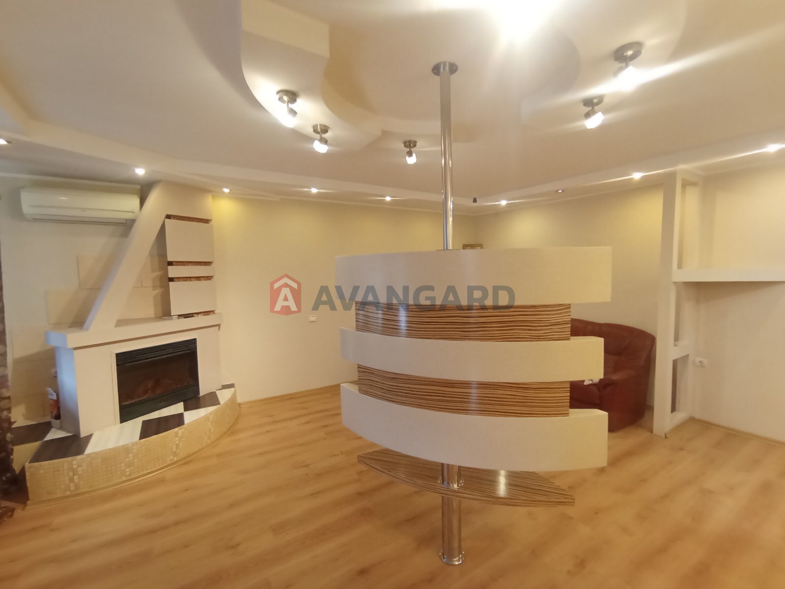 3 . , 99/42/34 . ., 8/9   5