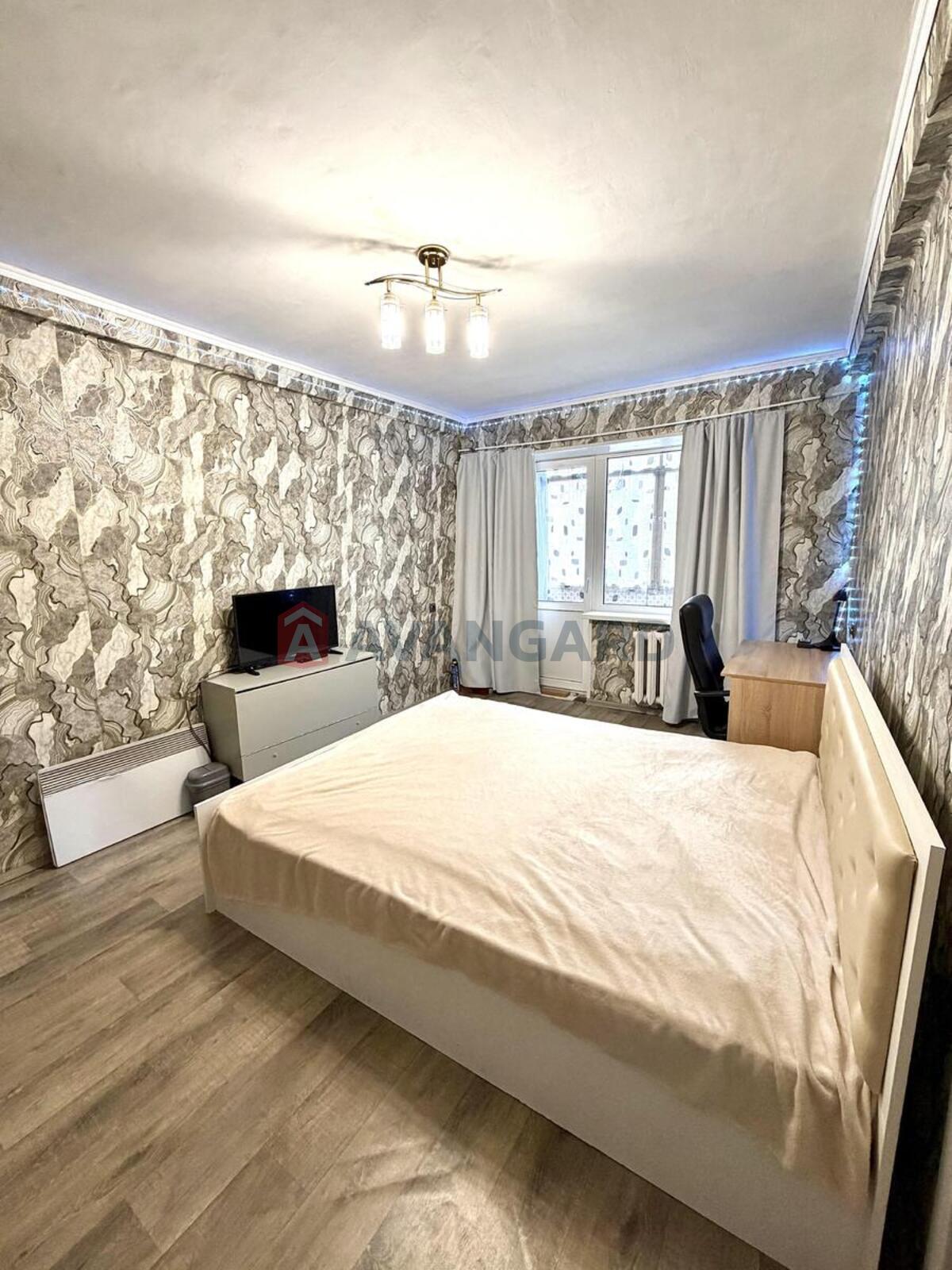 3 ��. ��������, 60/44/7 ��. �., 3/5 ������ ���� 1