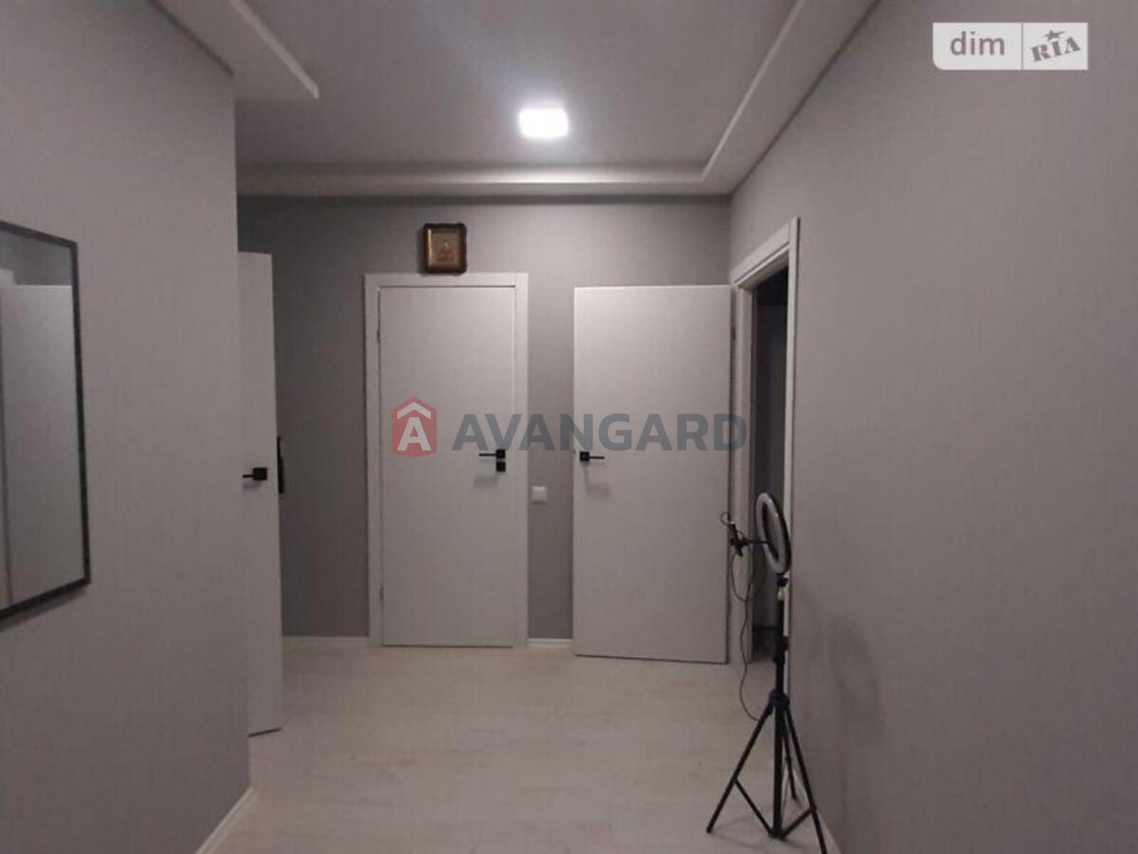 2 ��. ��������, 99/-/16 ��. �., 5/5 ������ ���� 25