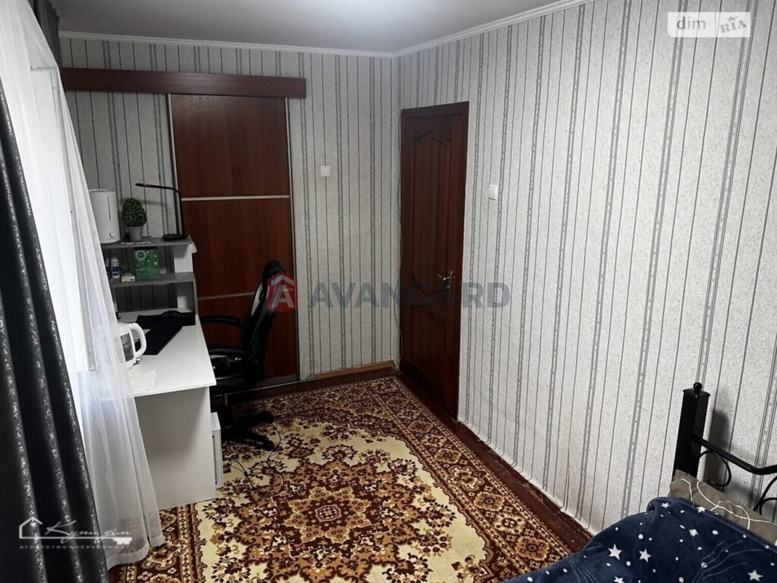 2 ��. ��������, 43/29/8 ��. �., 5/5 ������ ���� 4