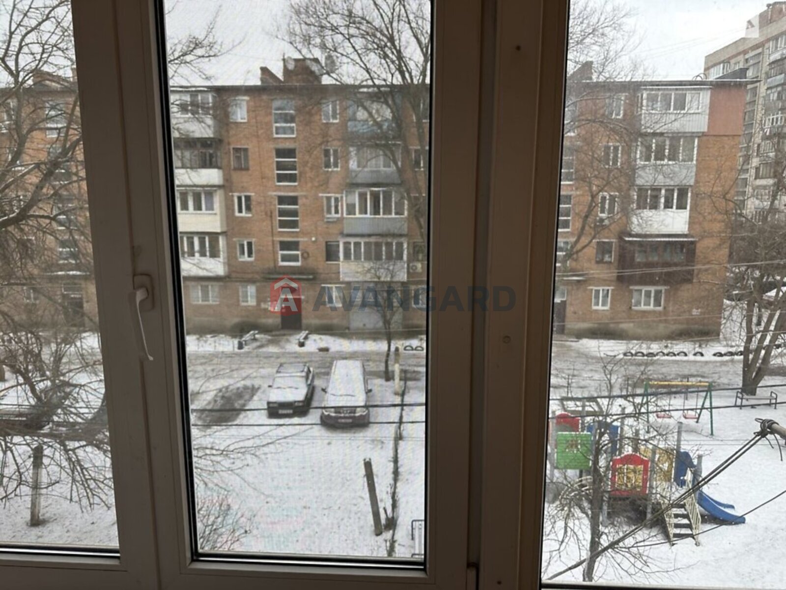 2 ��. ��������, 45/27/6 ��. �., 3/5 ������ ���� 13