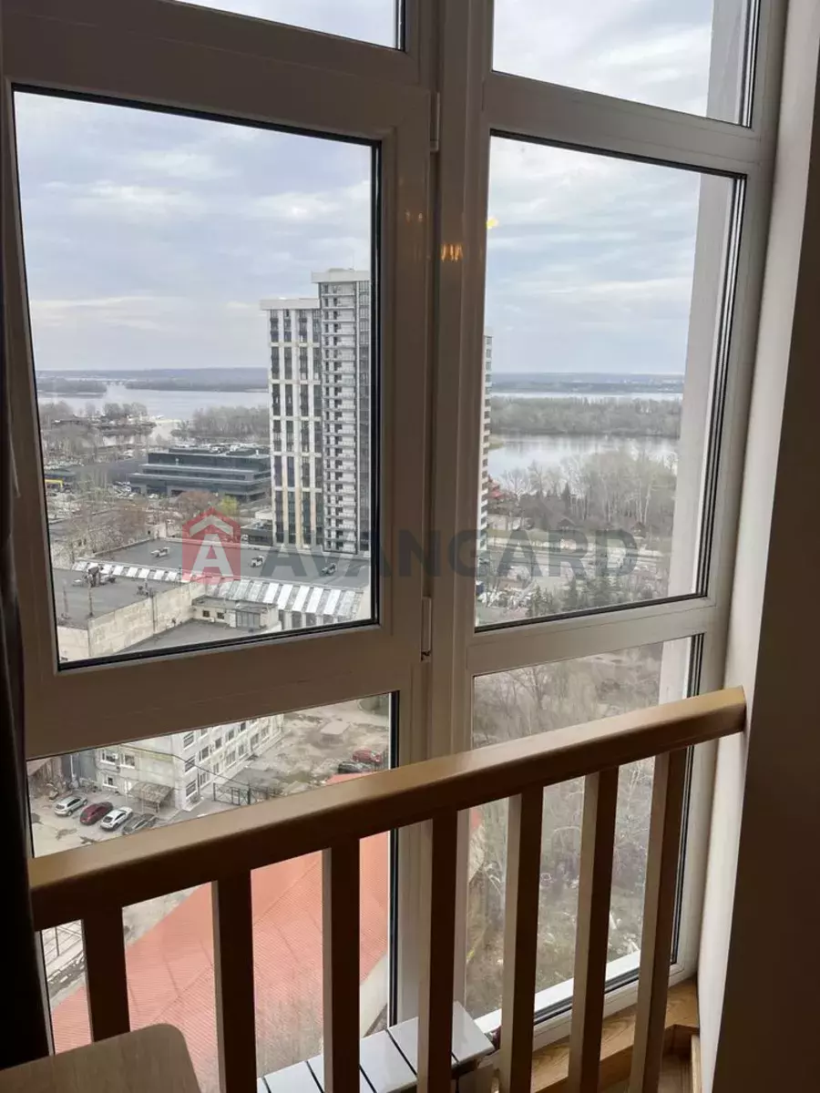 3 ��. ��������, 90/-/16 ��. �., 16/18 ������ ���� 6