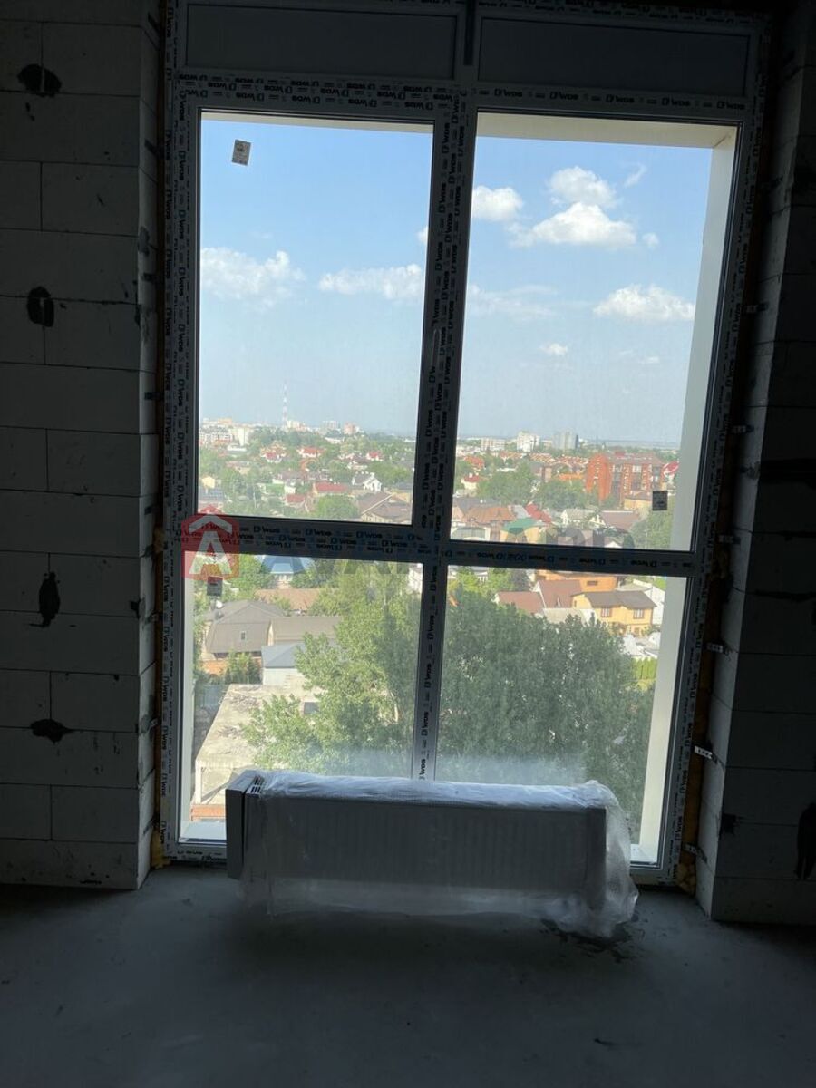 3 ��. ��������, 84/-/30 ��. �., 11/24 ������ ���� 4