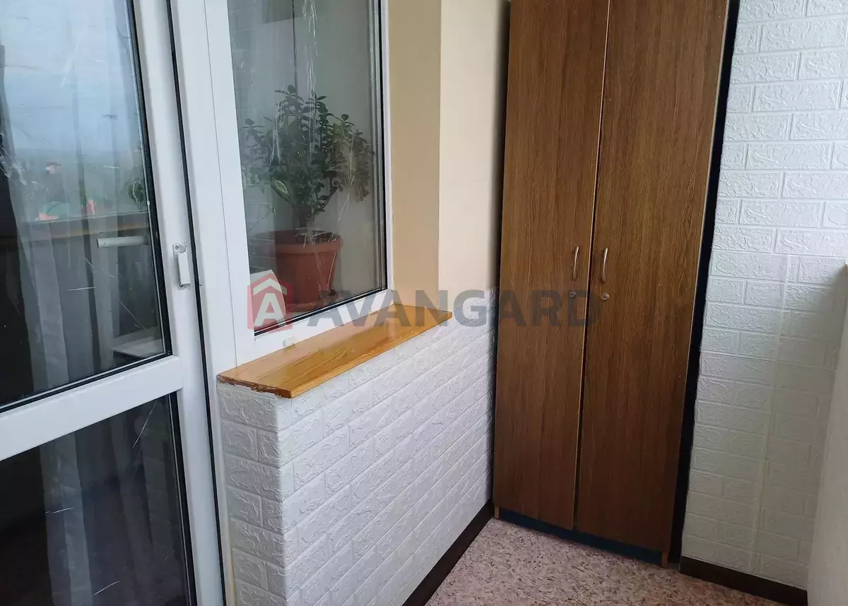 3 ��. ��������, 68/38/9 ��. �., 9/10 ������ ���� 26