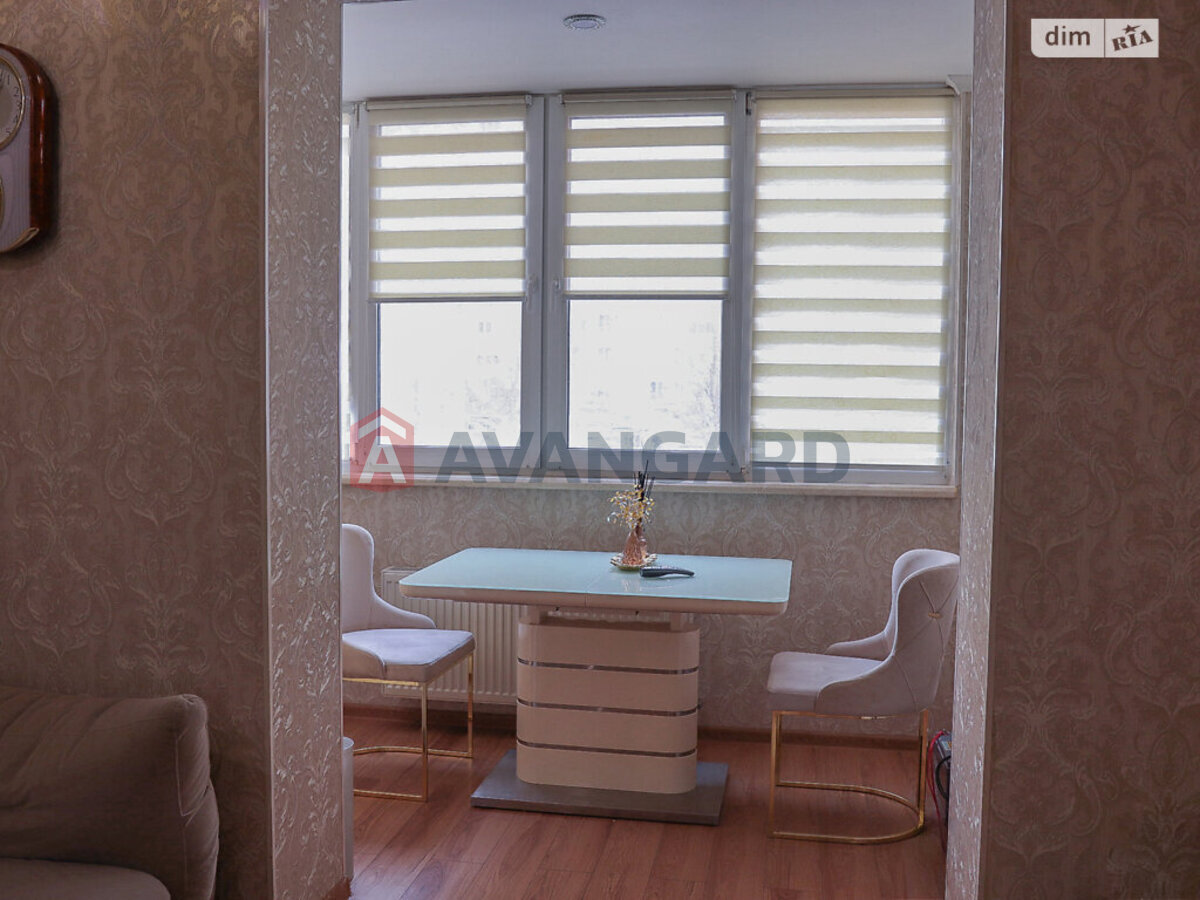 2 ��. ��������, 50/-/- ��. �., 2/11 ������ ���� 3