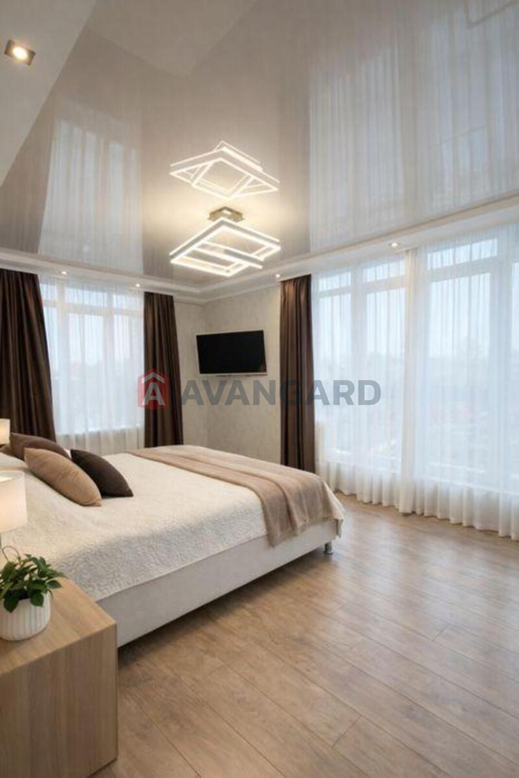 2 ��. ��������, 67/-/40 ��. �., 3/3 ������ ���� 2