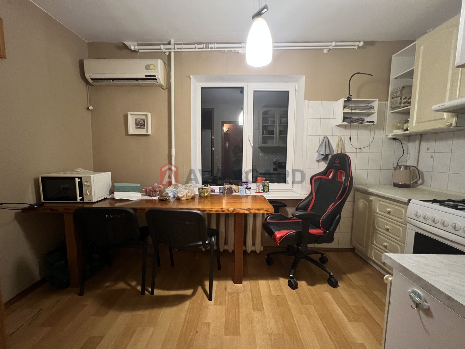 3 ����. ��������, 66/-/9 ��. �., 3/9 ���� ���� 10