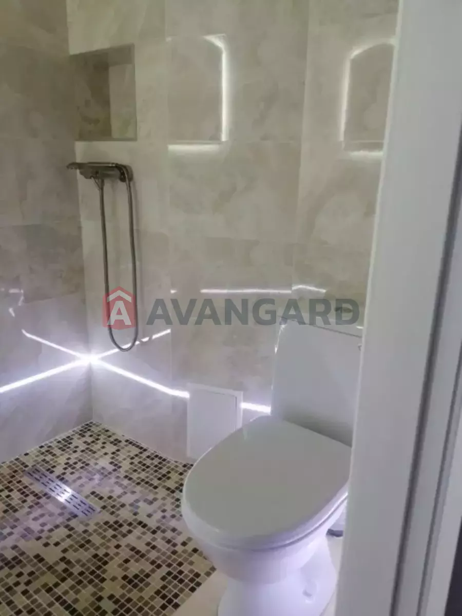 1 ��. ��������, 18/18/- ��. �., 2/3 ������ ���� 10