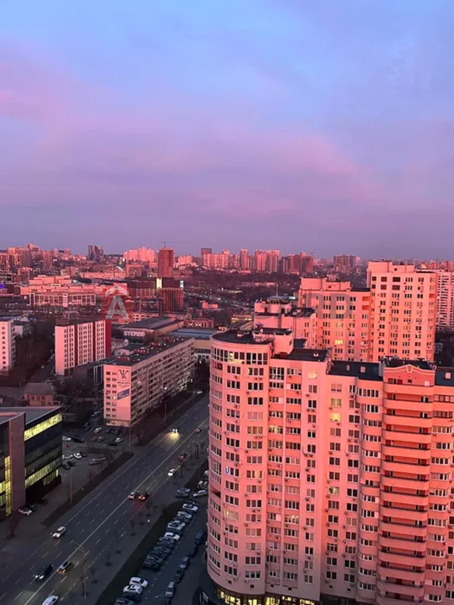 1 ��. ��������, 70/-/15 ��. �., 26/26 ������ ���� 24