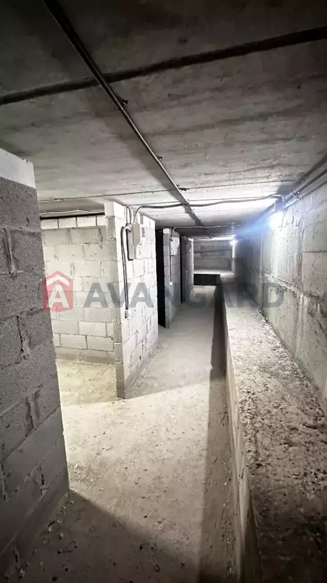 2 ����. ��������, 48/18/17 ��. �., 3/9 ���� ���� 18