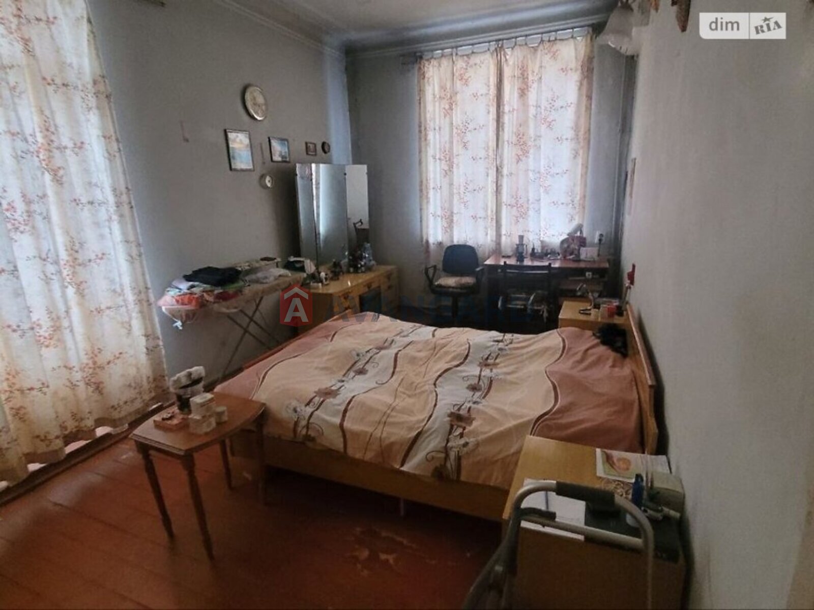 3 ����. ��������, 66/44/6 ��. �., 2/4 ���� ���� 15