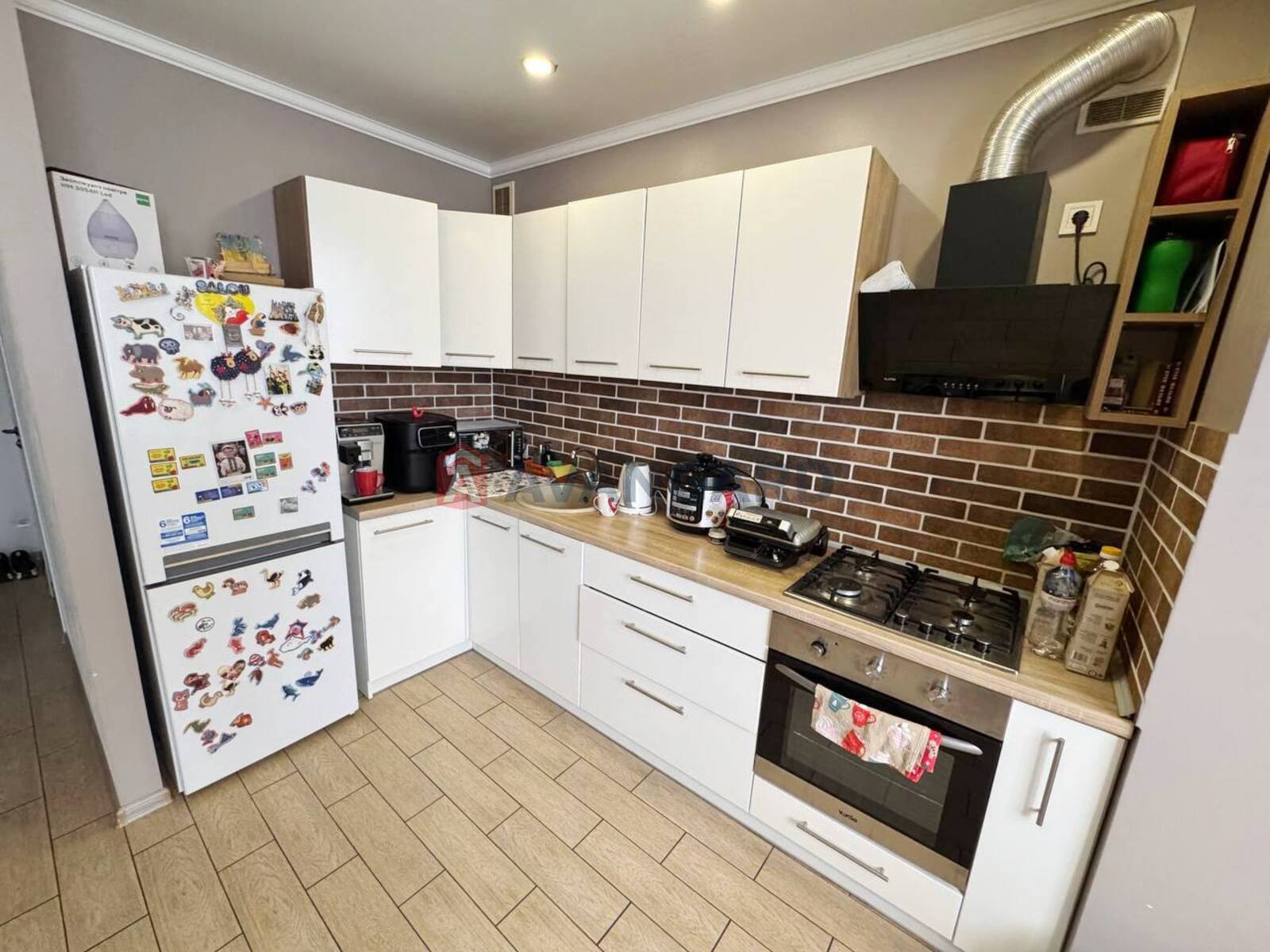 2 ��. ��������, 56/30/14 ��. �., 10/12 ������ ���� 11