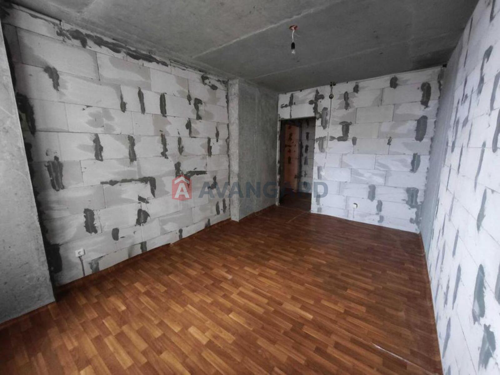 3 ��. ��������, 93/-/12 ��. �., 20/25 ������ ���� 6