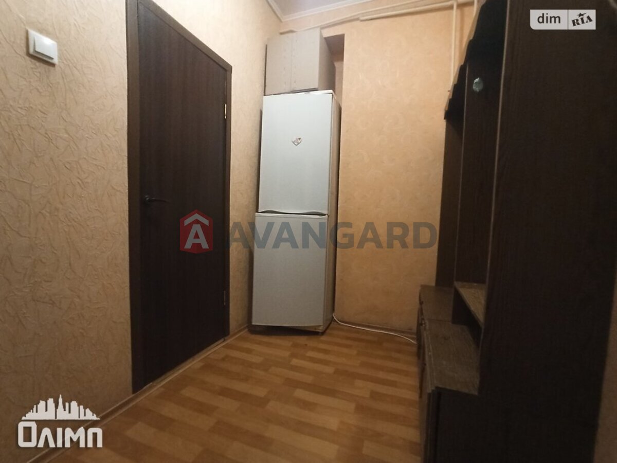 2 ��. ��������, 35/23/7 ��. �., 1/2 ������ ���� 12