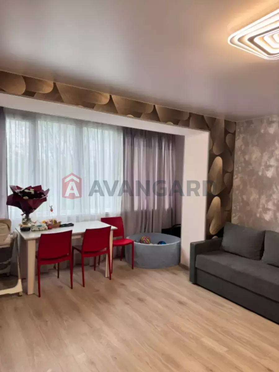 2 ��. ��������, 50/15/29 ��. �., 4/10 ������ ���� 7