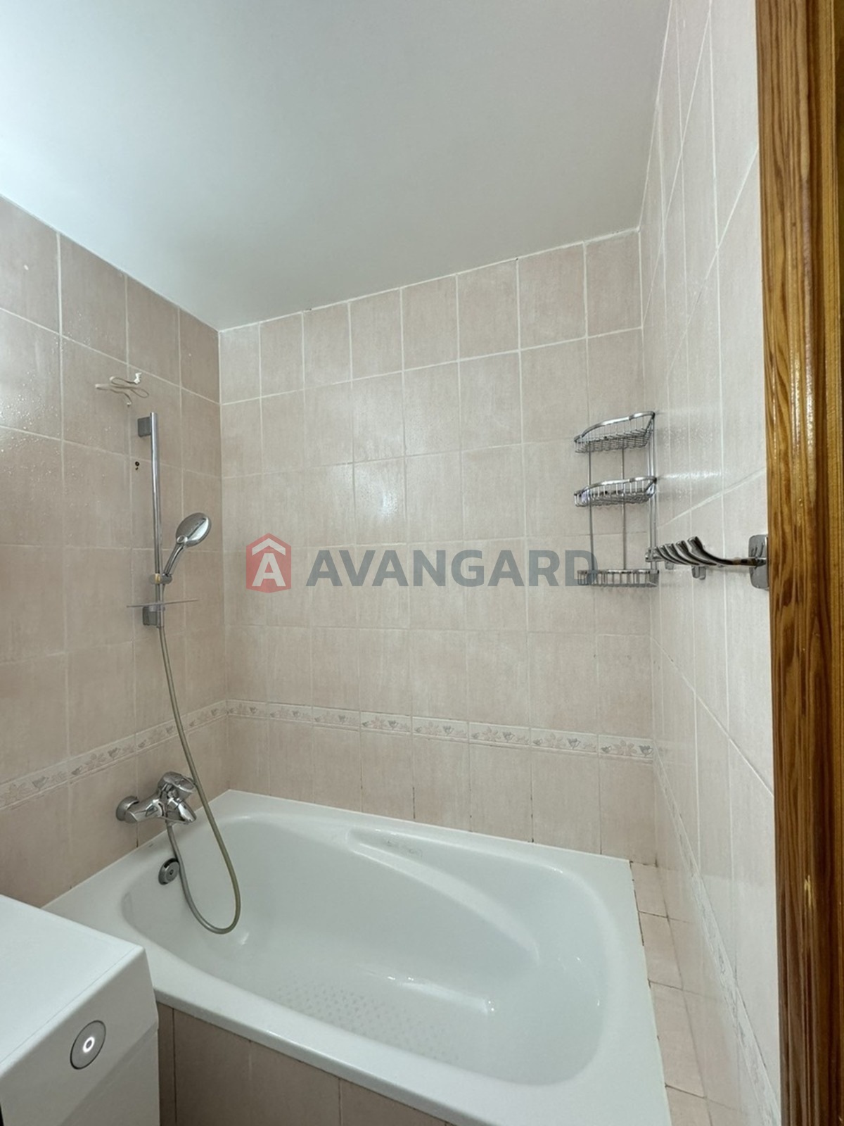 2 ����. ��������, 43/28/6 ��. �., 9/9 ���� ���� 7