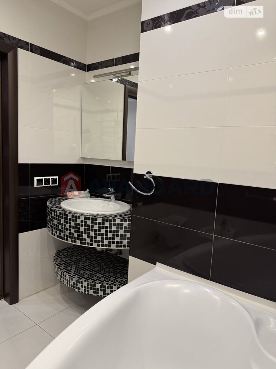 2 ��. ��������, 87/-/12 ��. �., 13/13 ������ ���� 12