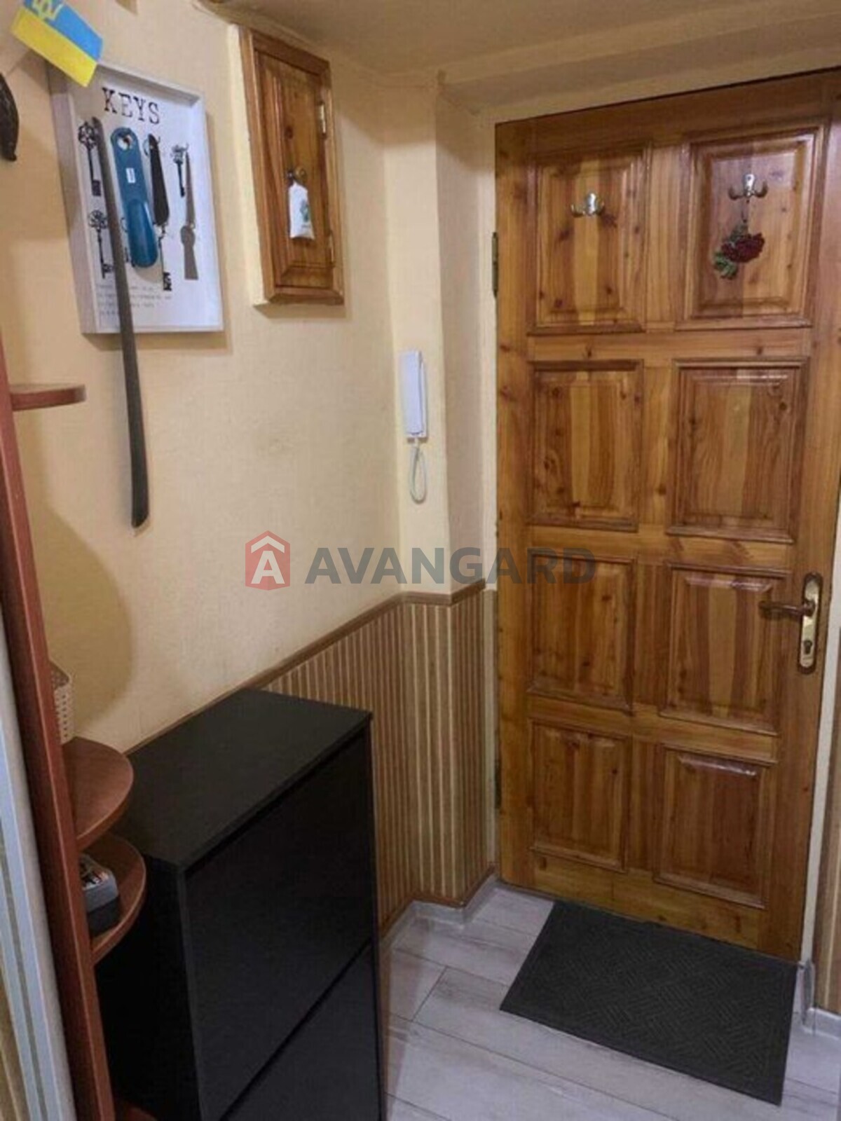 2 ��. ��������, 50/-/6 ��. �., 4/5 ������ ���� 9