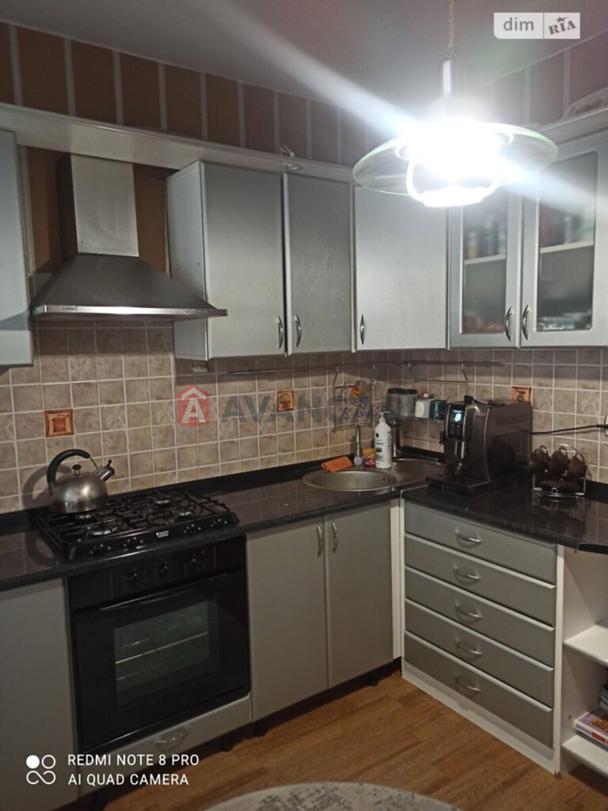 1 ��. ��������, 44/18/9 ��. �., 7/9 ������ ���� 3