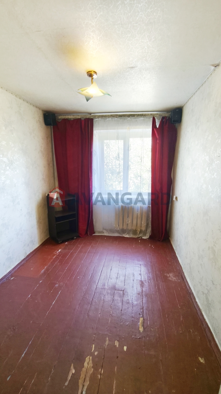 3 ��. ��������, 49,2/34,9/6 ��. �., 1/5 ������ ���� 7