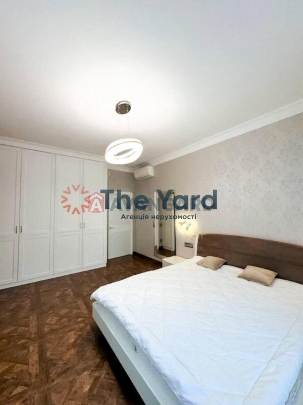 2 ��. ��������, 118/63/28 ��. �., 15/29 ������ ���� 12