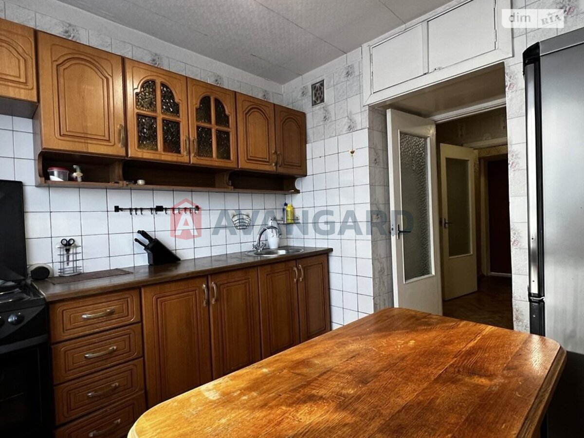 2 ��. ��������, 51/30/7 ��. �., 2/12 ������ ���� 7