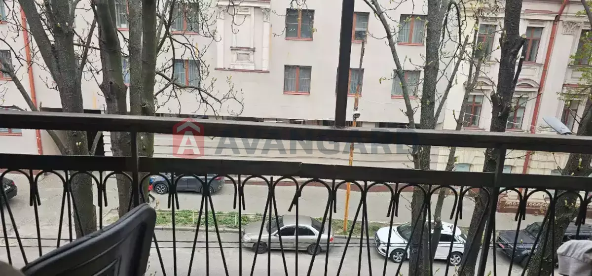 1 ��. ��������, 51/44/7 ��. �., 3/3 ������ ���� 23