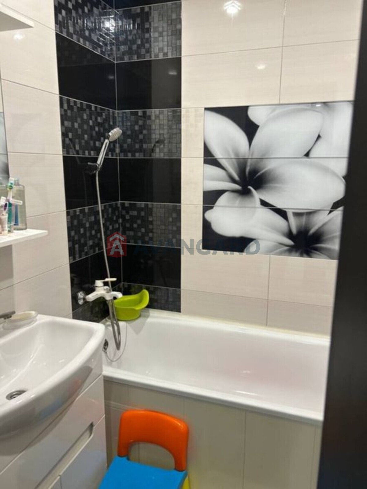 2 ��. ��������, 49/-/7 ��. �., 3/9 ������ ���� 8