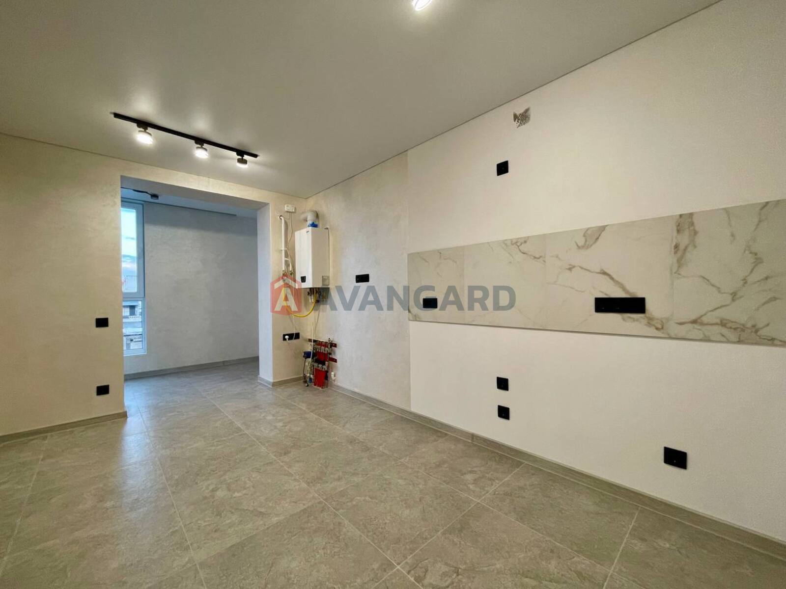 1 ����. ��������, 41/-/17 ��. �., 3/10 ���� ���� 15