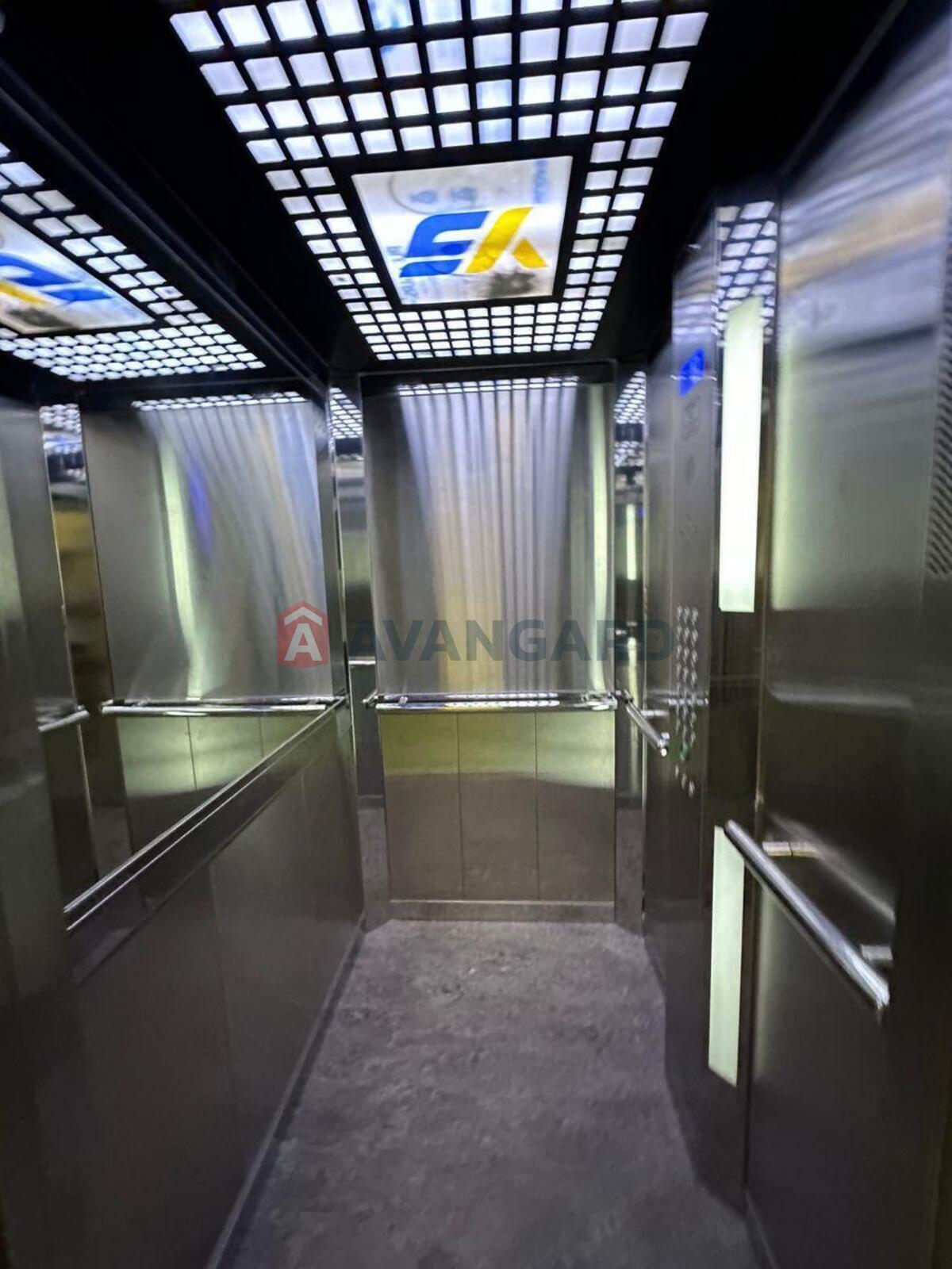 3 ��. ��������, 78/44/11 ��. �., 18/22 ������ ���� 4