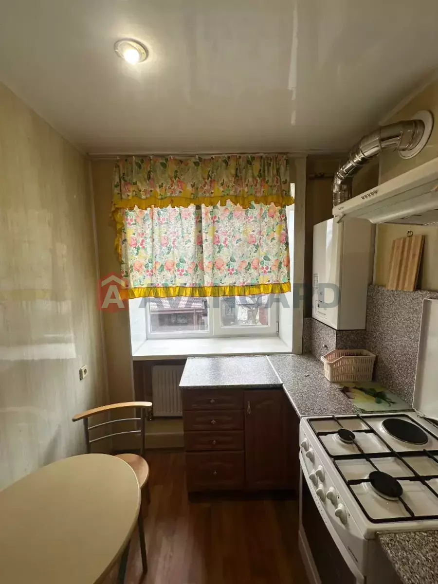 2 ��. ��������, 41/31/5 ��. �., 2/2 ������ ���� 9