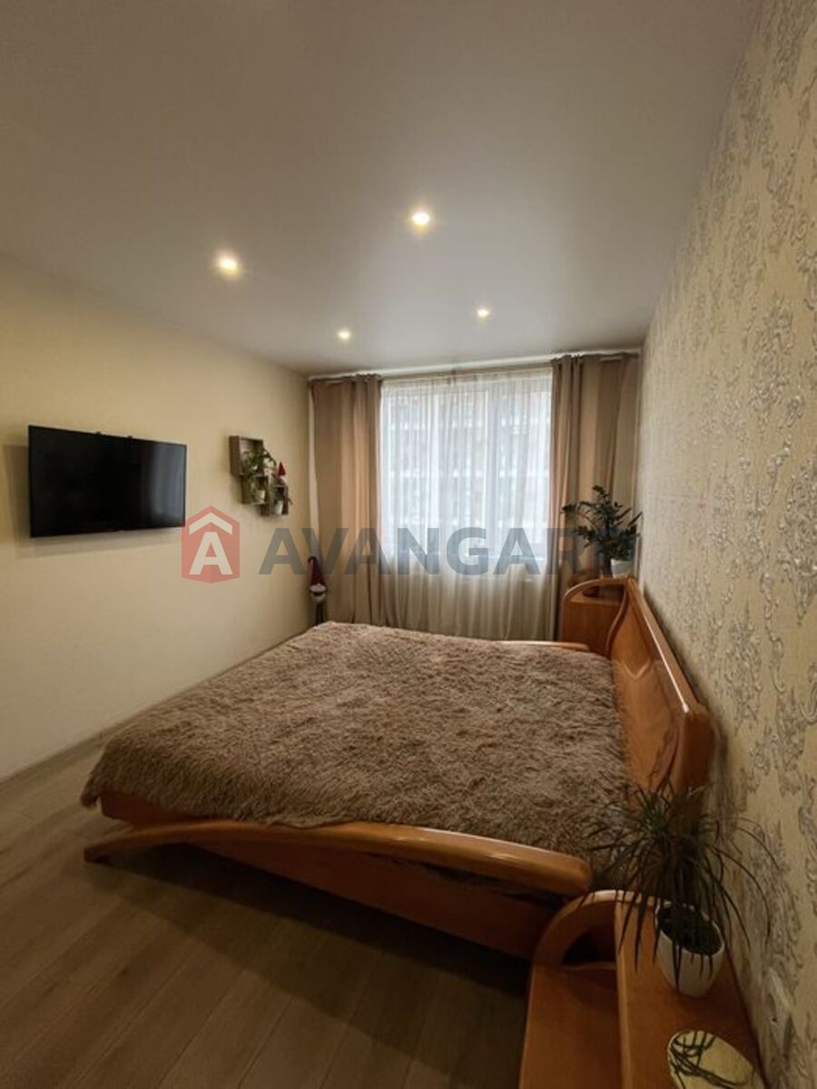 1 ��. ��������, 40/18/10 ��. �., 14/25 ������ ���� 3