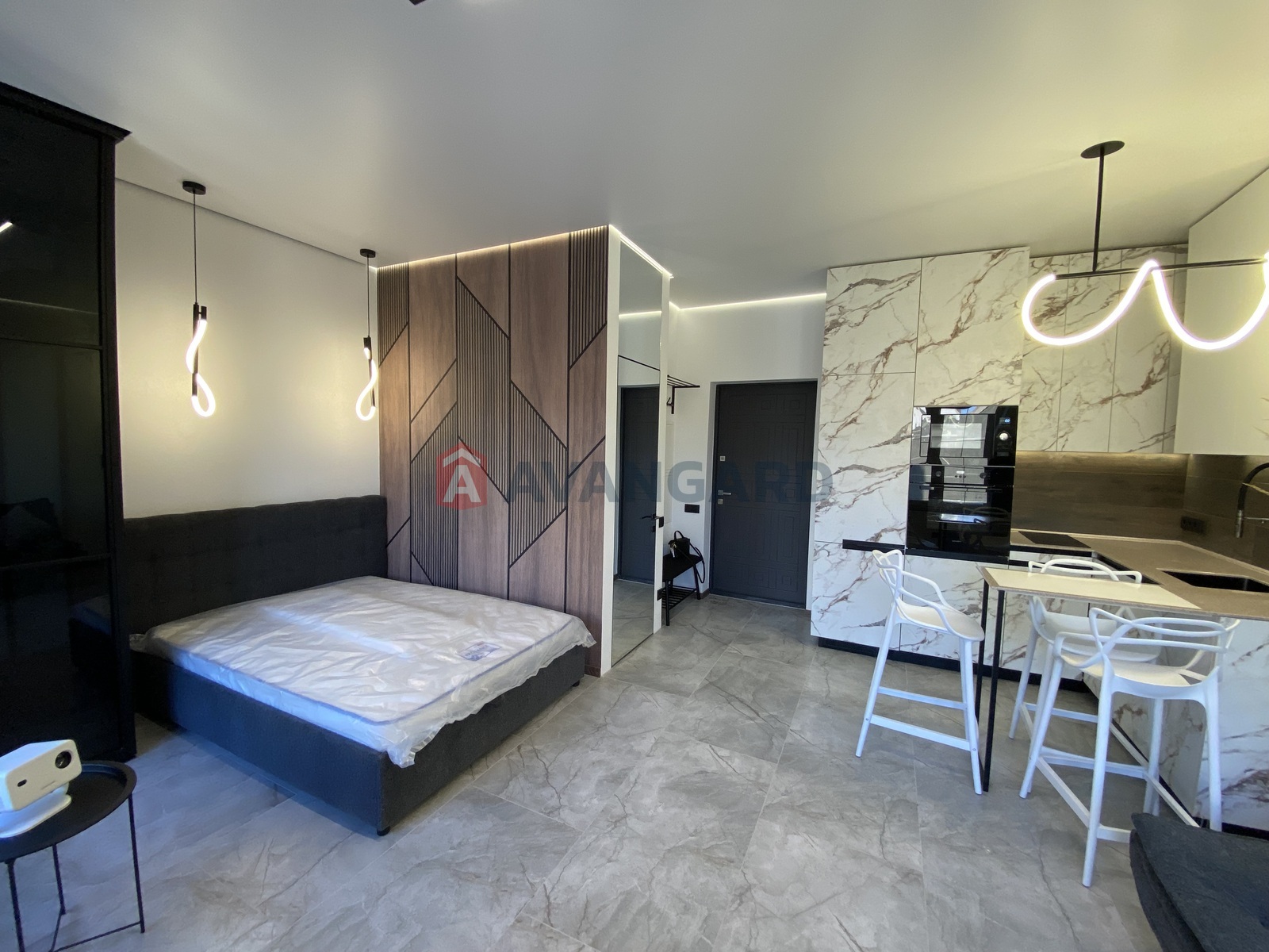 1 ����. ��������, 29.6/26.2/3.4 ��. �., 7/8 ���� ���� 6