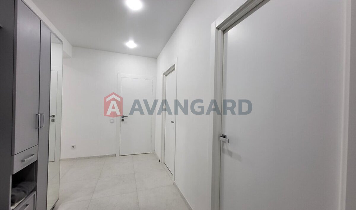 2 ��. ��������, 84/41/14 ��. �., 5/8 ������ ���� 17