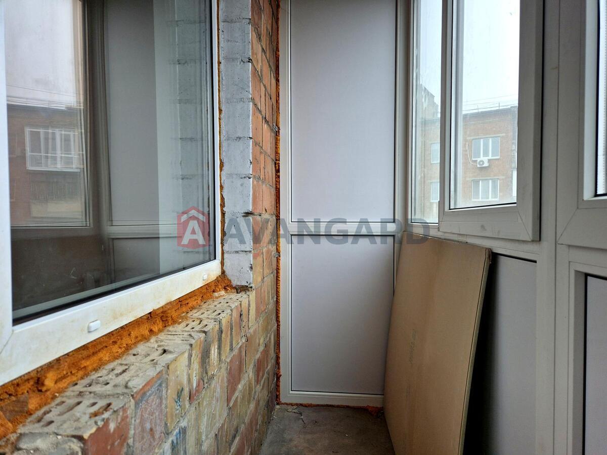 2 ��. ��������, 48.4 / 33.1 / 6.9 �? ��. �., 8/9 ������ ���� 5