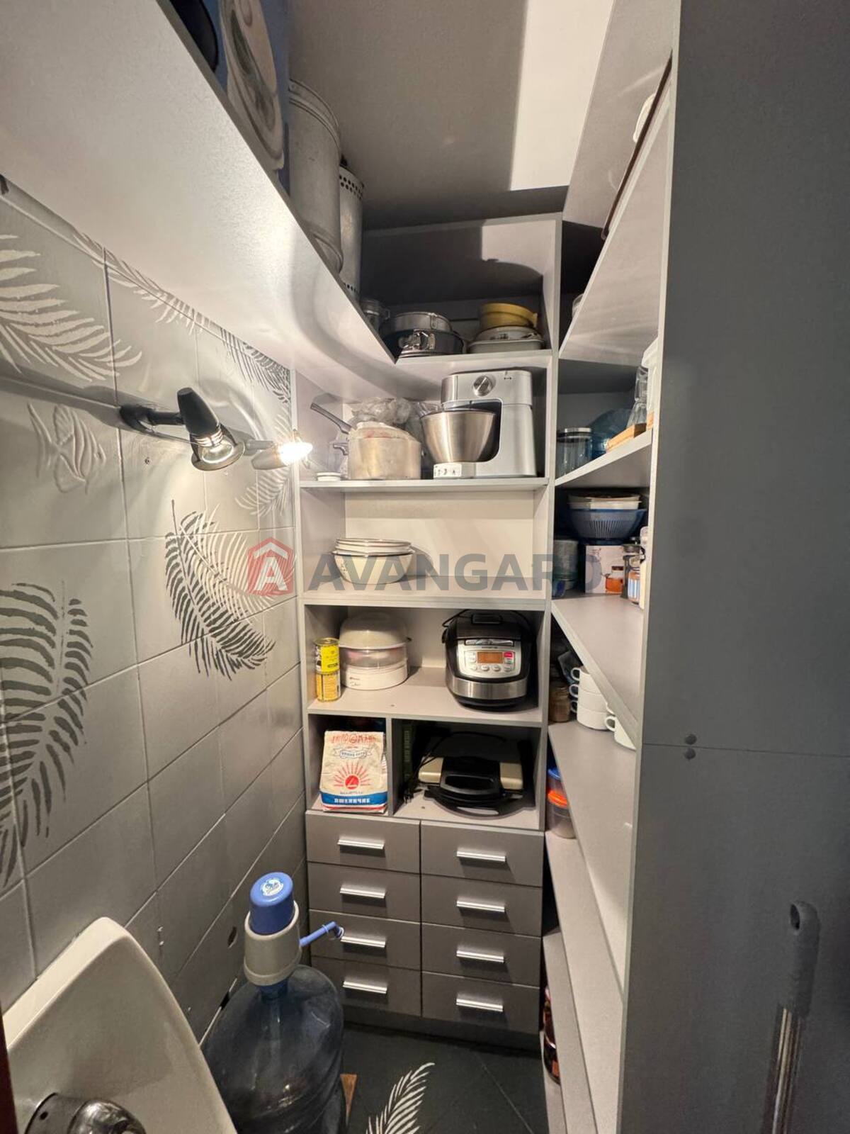 3 ��. ��������, 66/39/7 ��. �., 8/9 ������ ���� 14