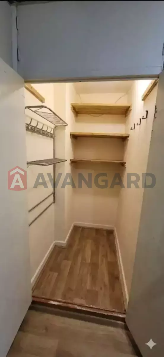 1 ��. ��������, 41/19/7 ��. �., 5/12 ������ ���� 9