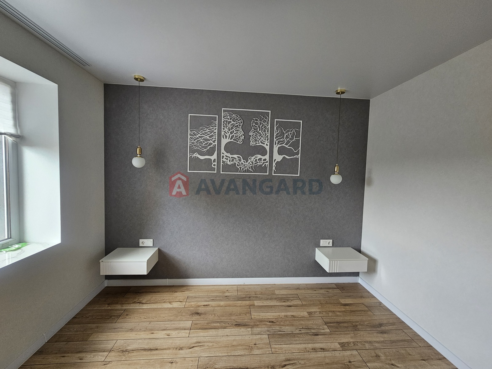 2 ��. ��������, 54/-/18 ��. �., 8/10 ������ ���� 9