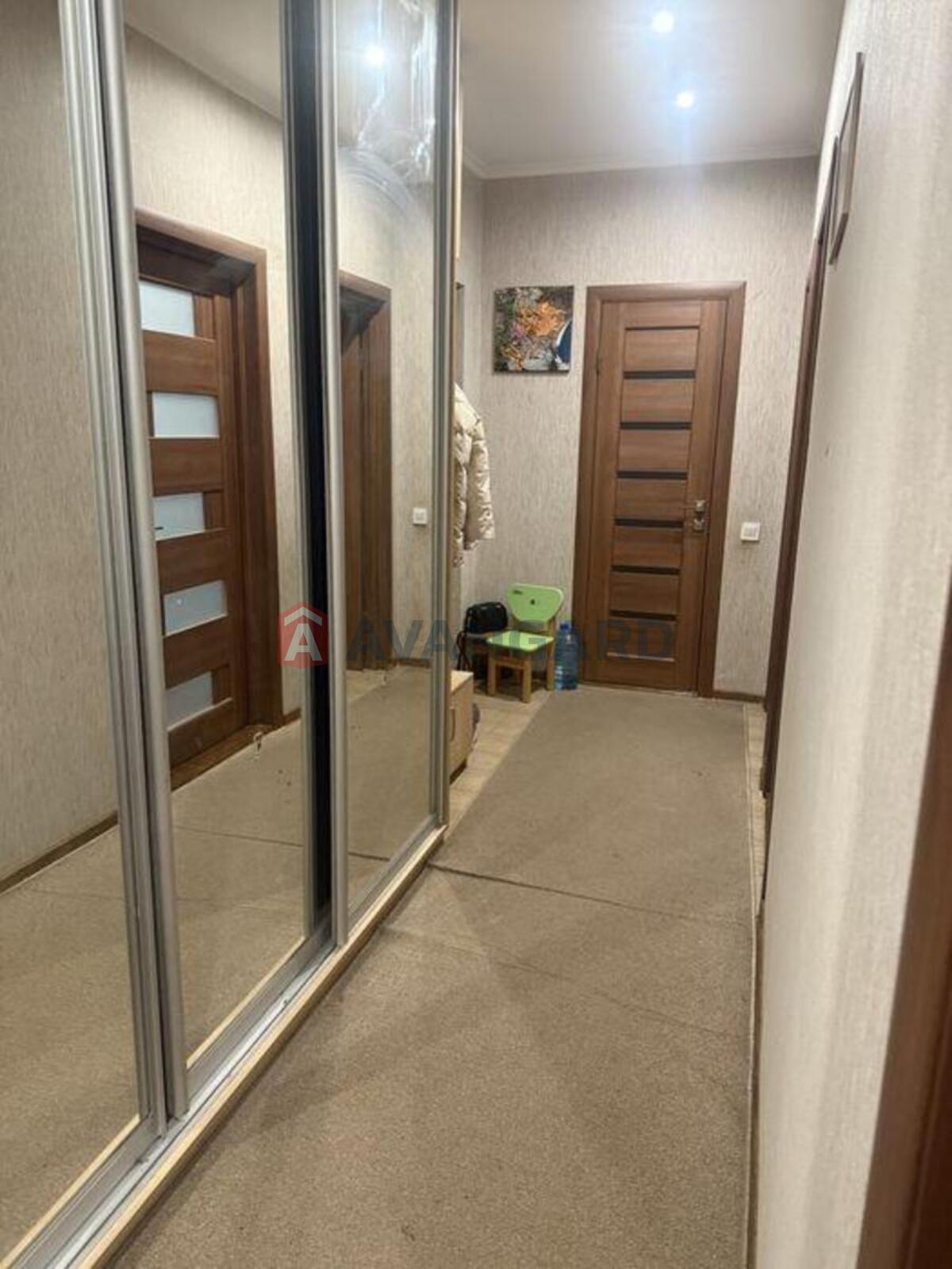 2 ��. ��������, 56/-/12 ��. �., 2/18 ������ ���� 6