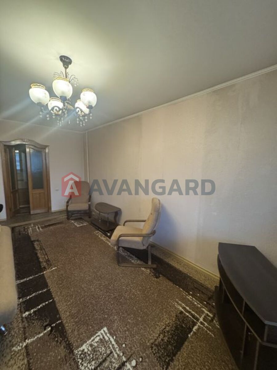 3 . , 73/-/8 . ., 6/9   3