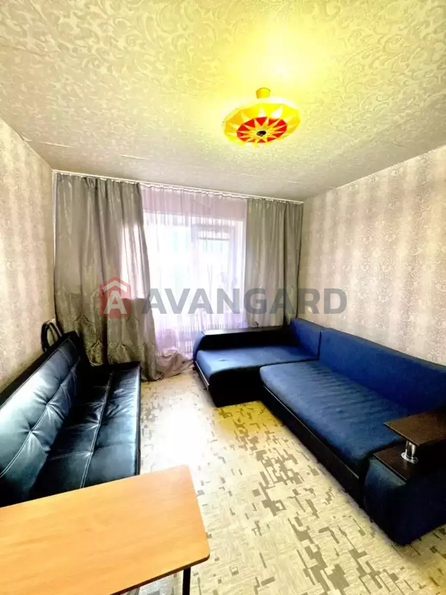 3 ��. ��������, 71/43/8 ��. �., 9/9 ������ ���� 4