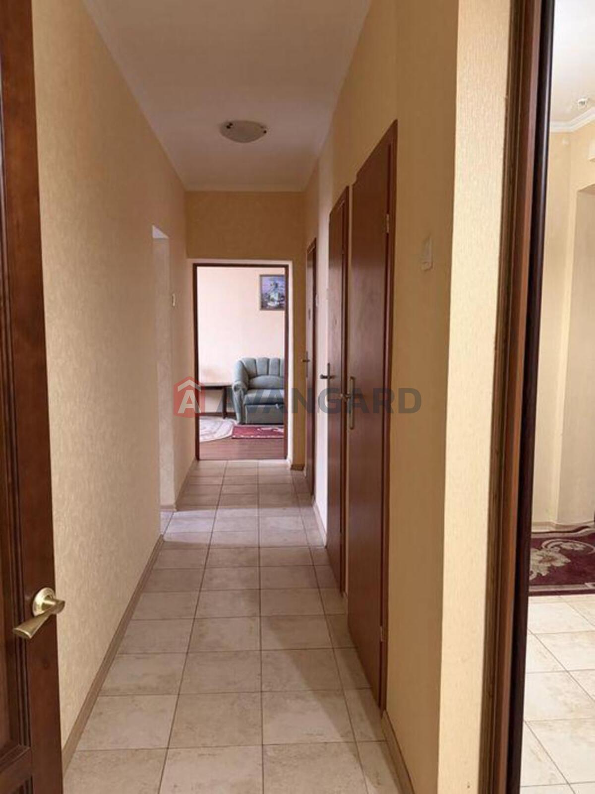 3 ����. ��������, 110/-/10 ��. �., 16/21 ���� ���� 6