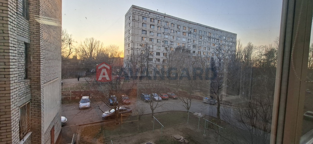 1 ��. ��������, 35,15/15.4/9.3 ��. �., 3/15 ������ ���� 9