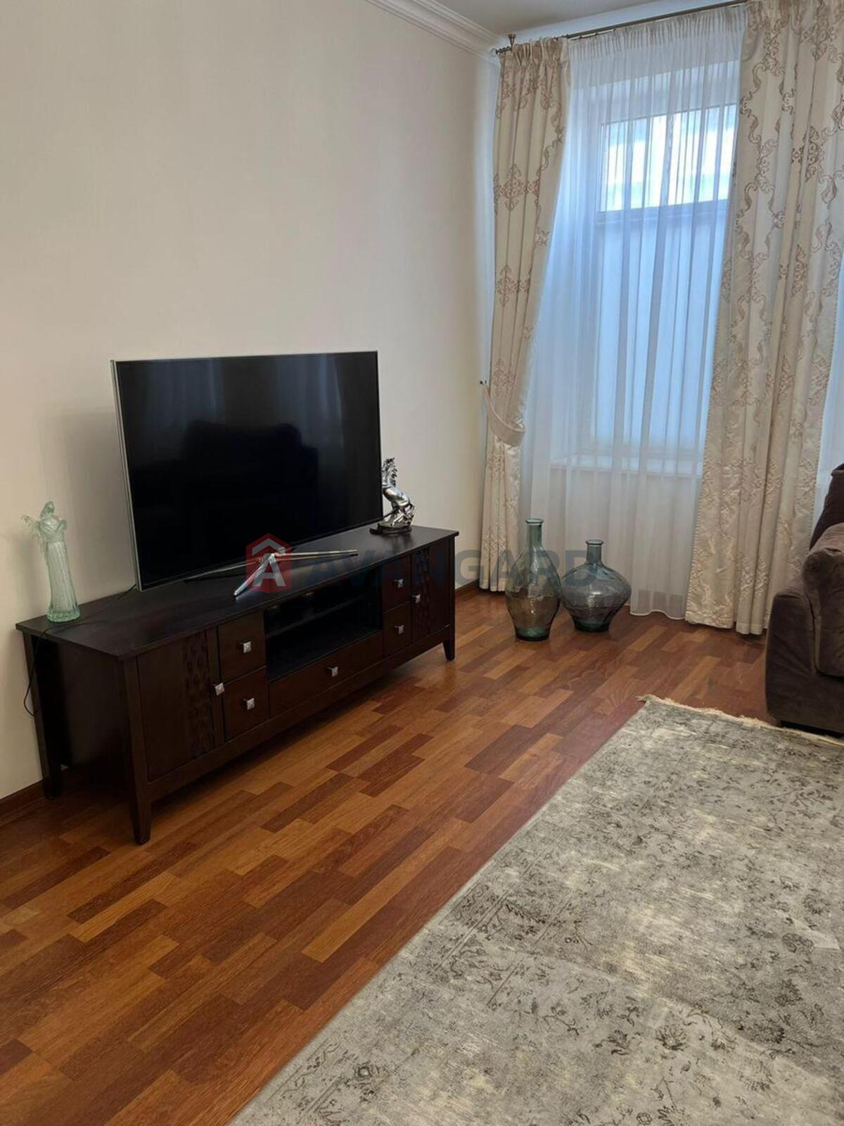 2 ��. ��������, 80/-/14 ��. �., 9/26 ������ ���� 8